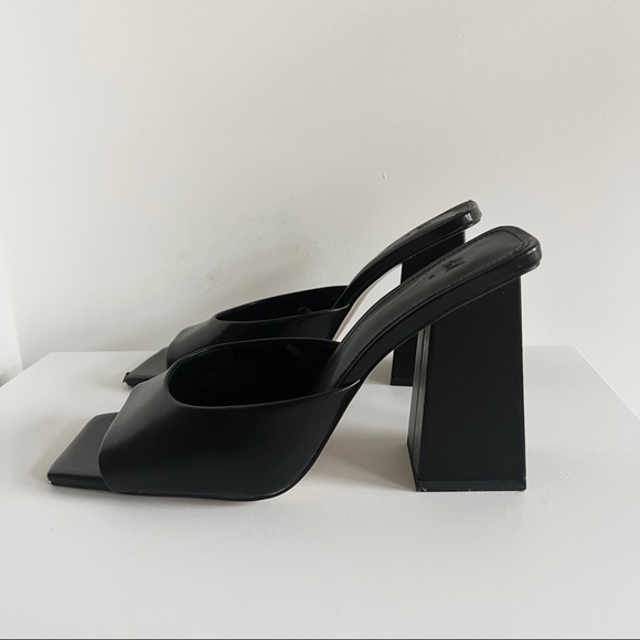 H&M Shoes - H&M black block heel square toe mule sandals